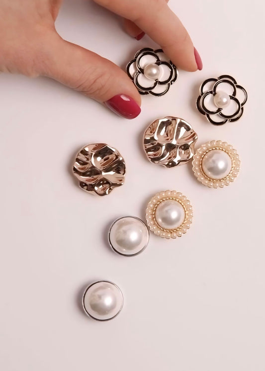 Artistic buttons